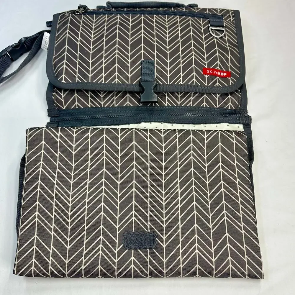 Skip Hop Pronto Signature Portable Changing Station, Grey Herringbone